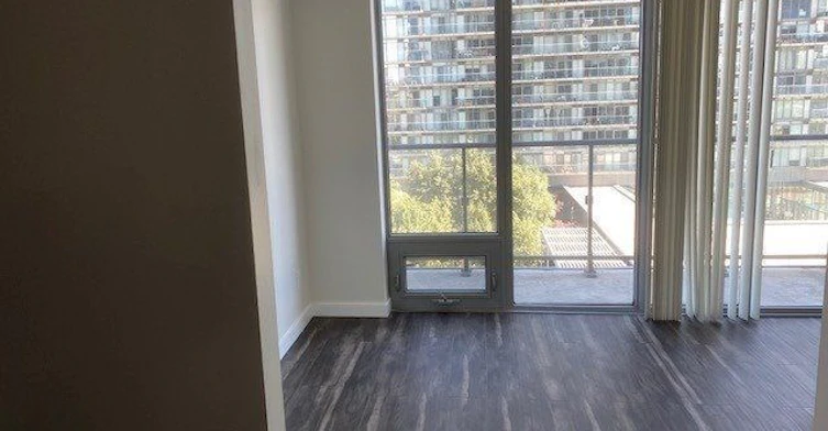 614-105 The Queensway Avenue, Toronto, ON, M6S 5B5 - 5