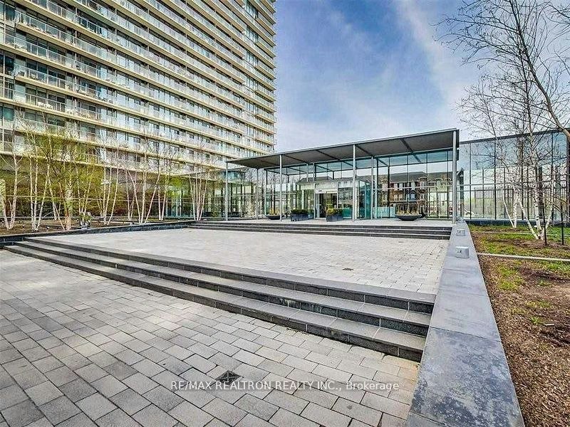 614-105 The Queensway Avenue, Toronto, ON, M6S 5B5 - 3