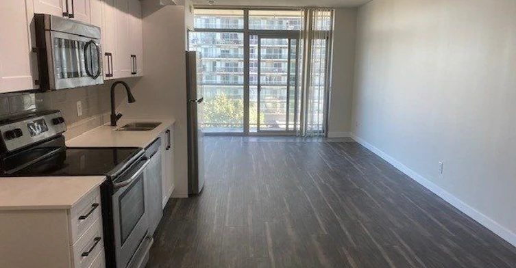 614-105 The Queensway Avenue, Toronto, ON, M6S 5B5 - 4