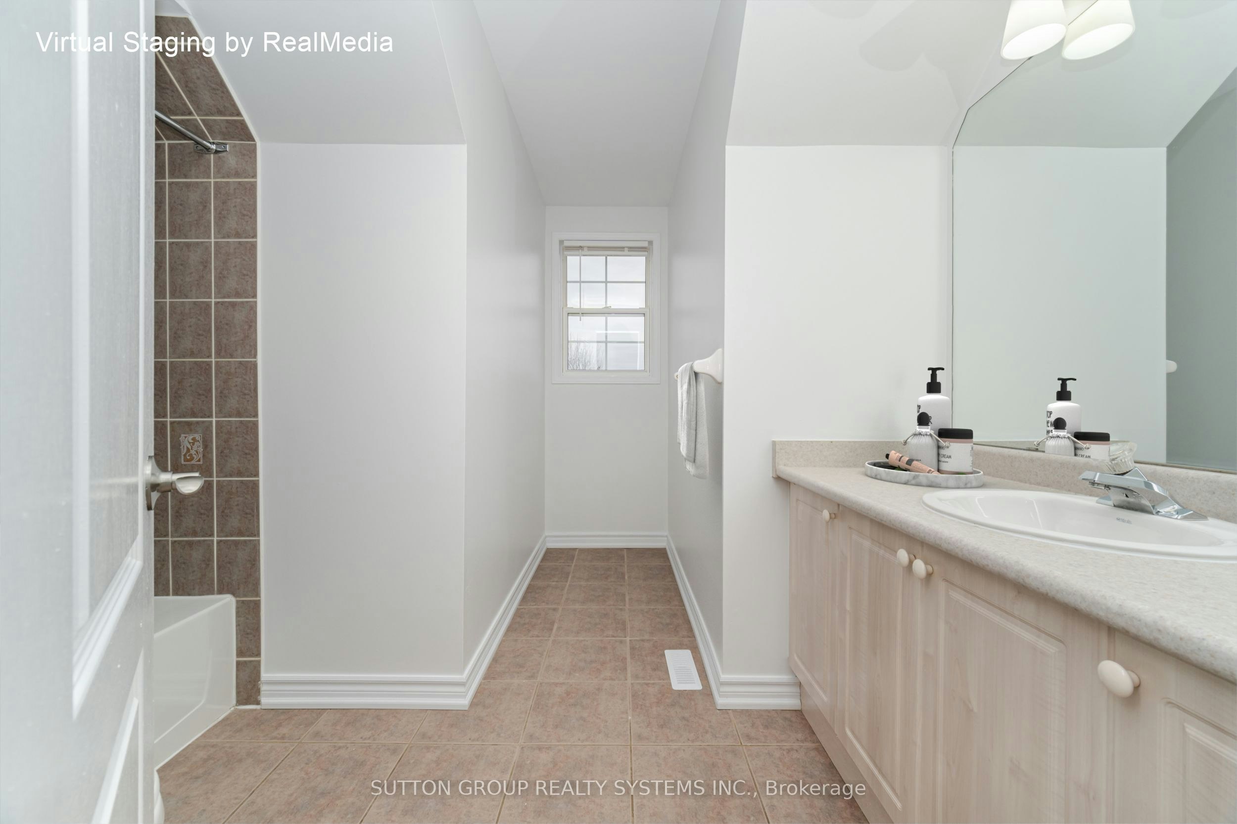 357 Edenbrook Hill Drive, Brampton, ON, L7N 2N4 - 19