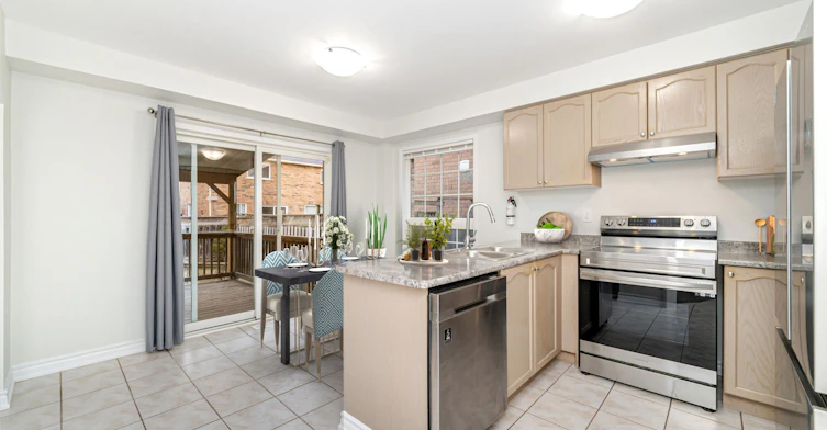 357 Edenbrook Hill Drive, Brampton, ON, L7N 2N4 - 6