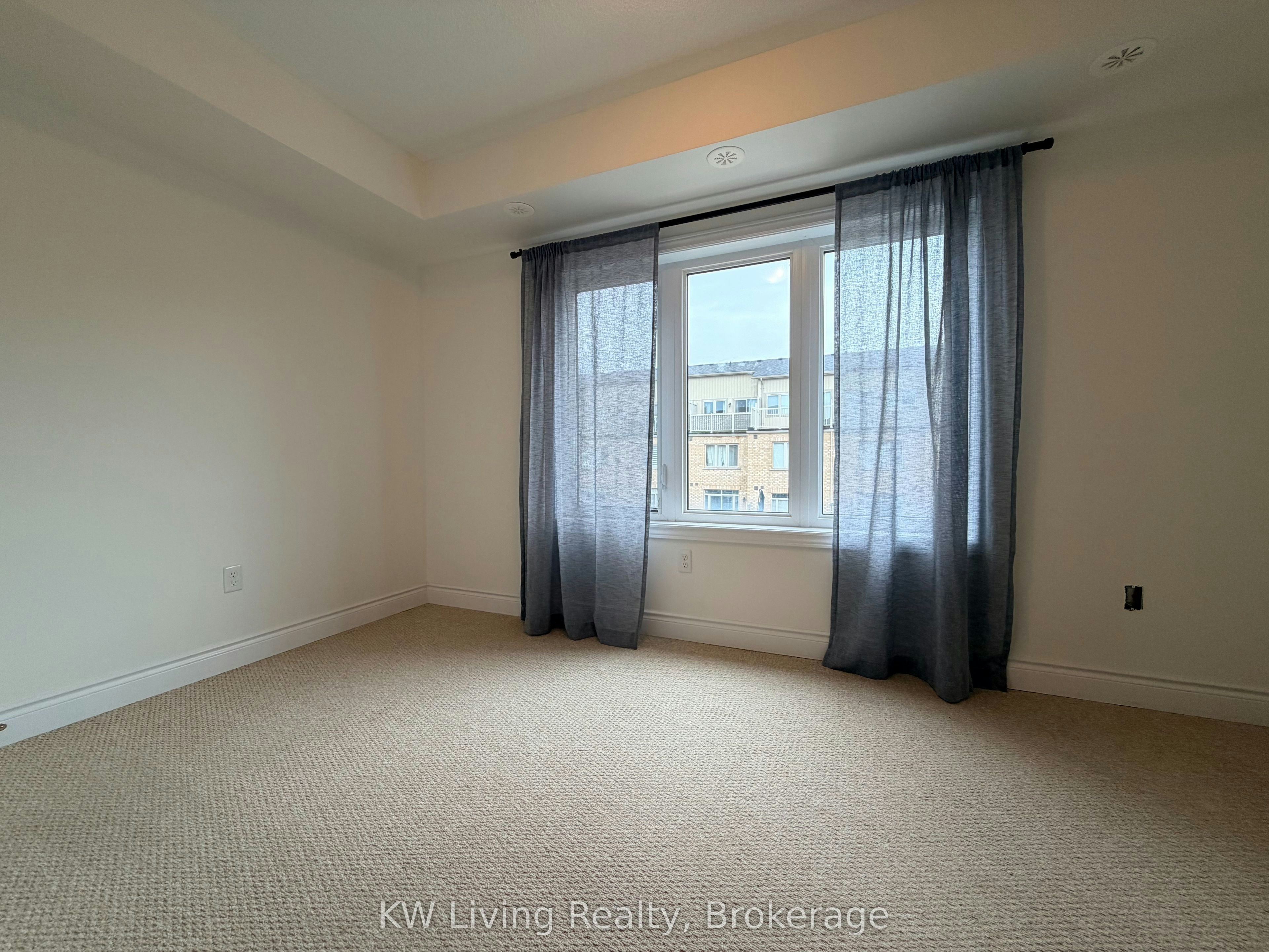23 Edward Horton Crescent, Toronto, ON, M8Z 0E5 - 7