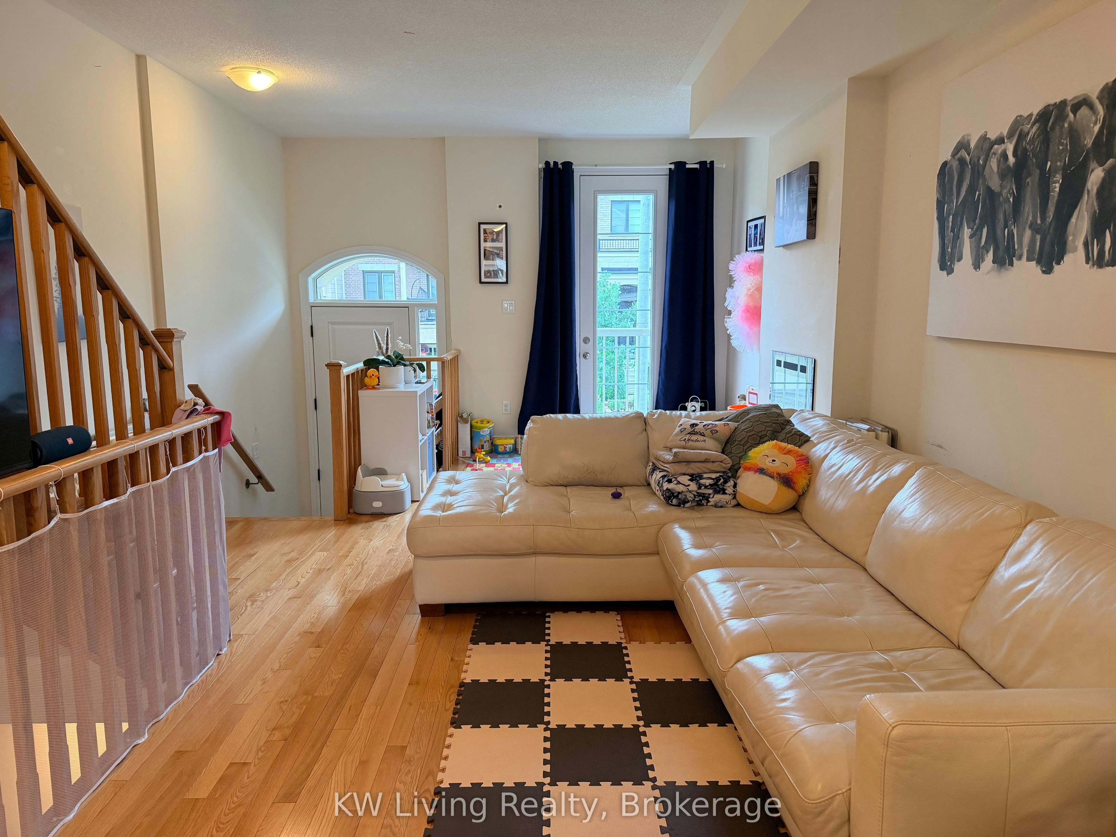 23 Edward Horton Crescent, Toronto, ON, M8Z 0E5 - 3