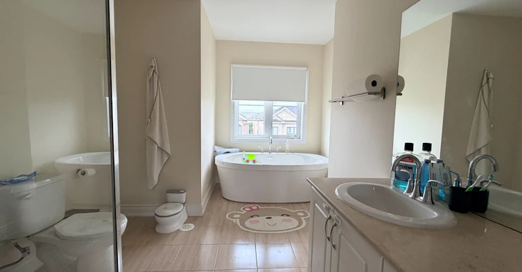 23 Edward Horton Crescent, Toronto, ON, M8Z 0E5 - 11