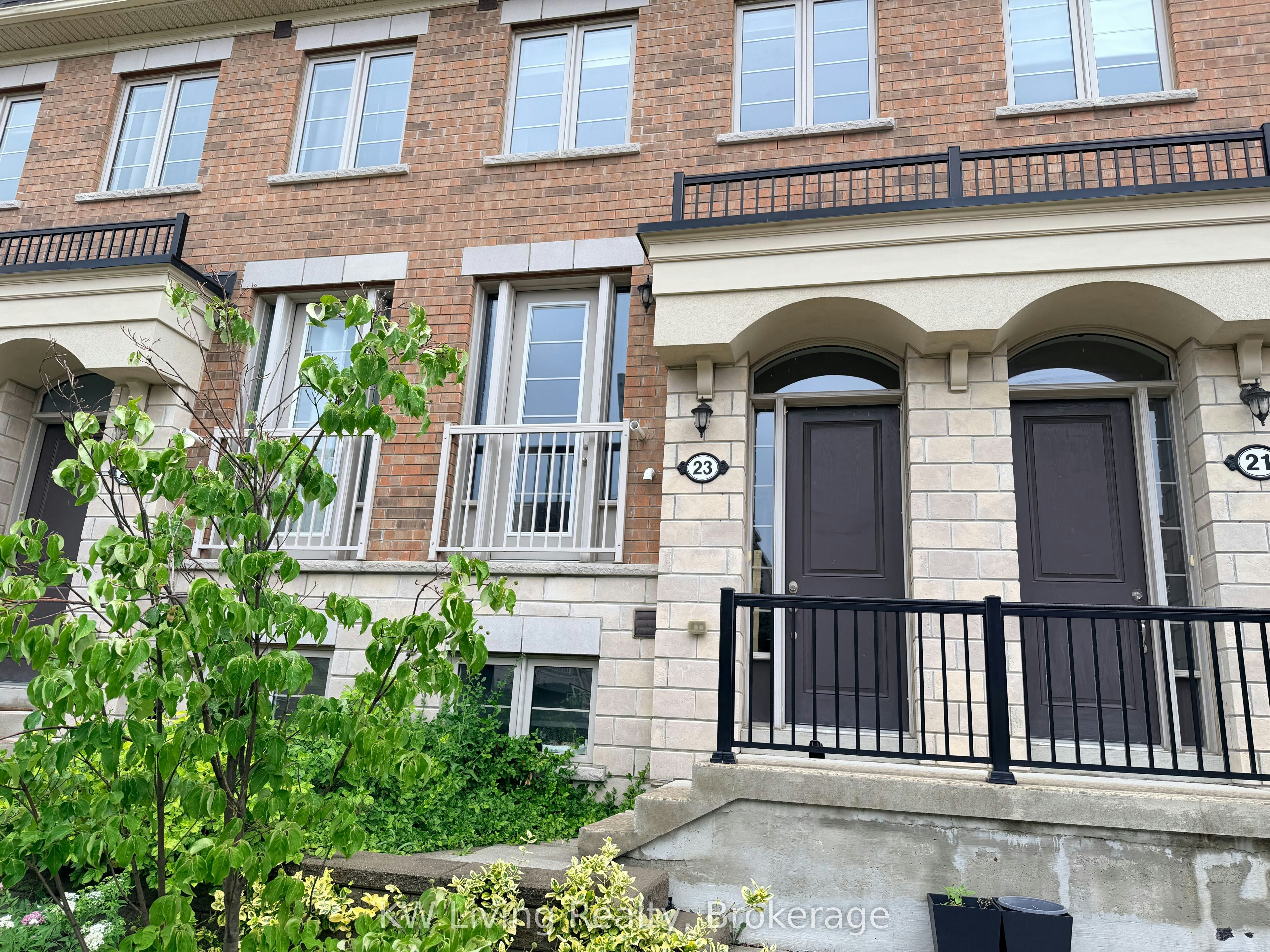 23 Edward Horton Crescent, Toronto, ON, M8Z 0E5 - 2