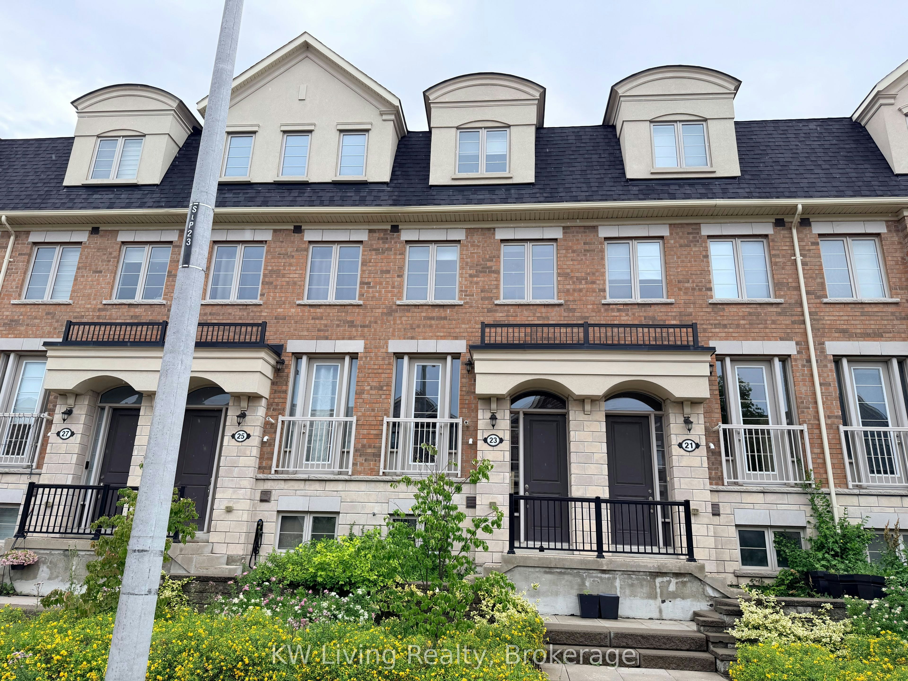 23 Edward Horton Crescent, Toronto, ON, M8Z 0E5