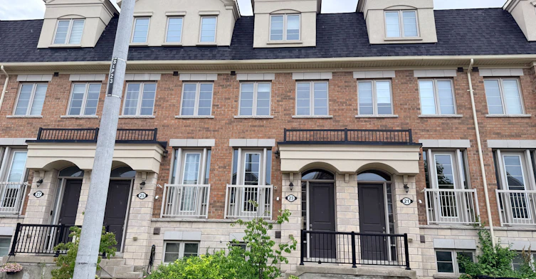 23 Edward Horton Crescent, Toronto, ON, M8Z 0E5