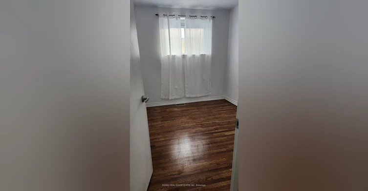 23 Avondale (Upper) Boulevard, Brampton, ON, L6T 1H1 - 2