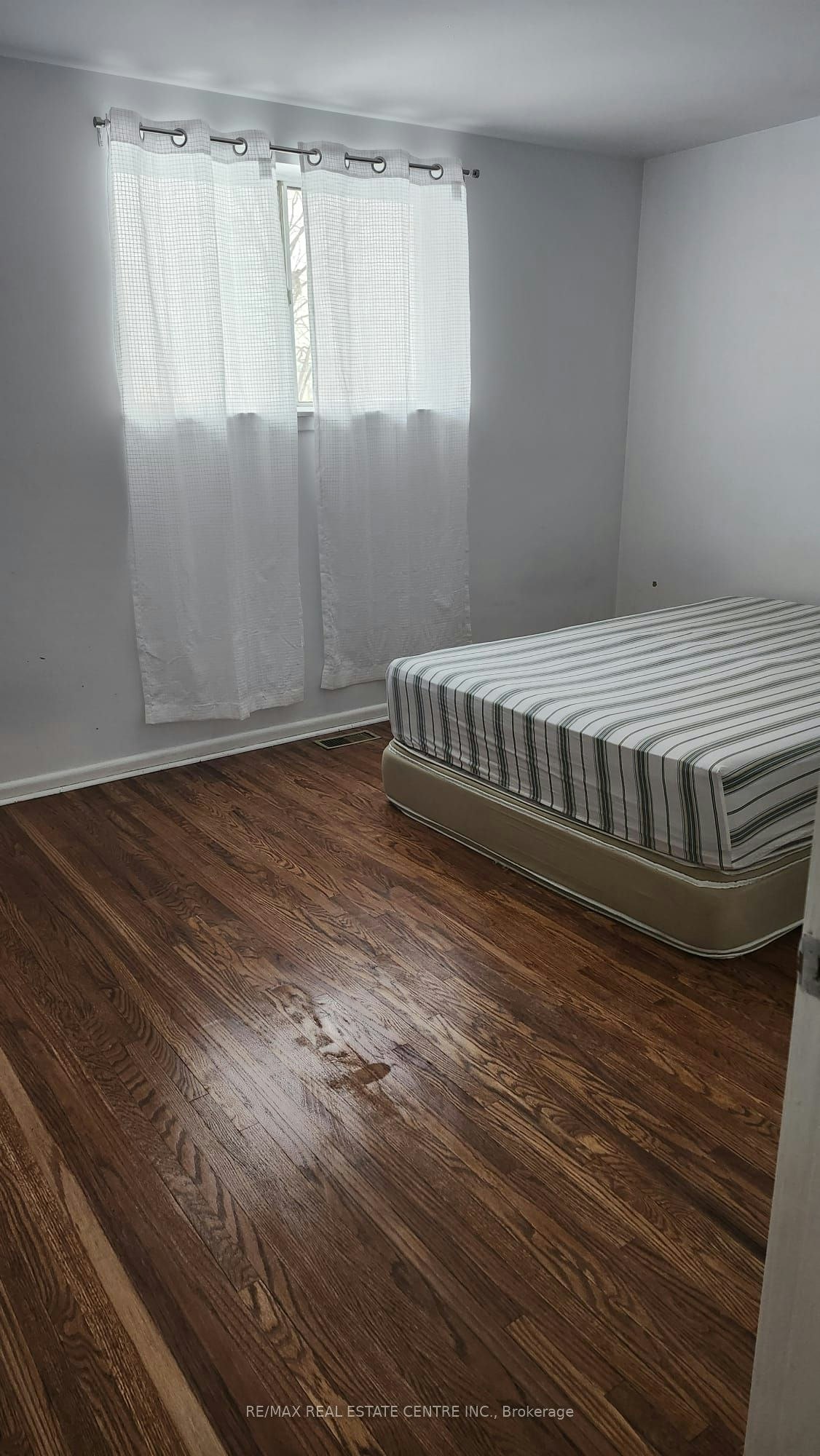 23 Avondale (Upper) Boulevard, Brampton, ON, L6T 1H1 - 3