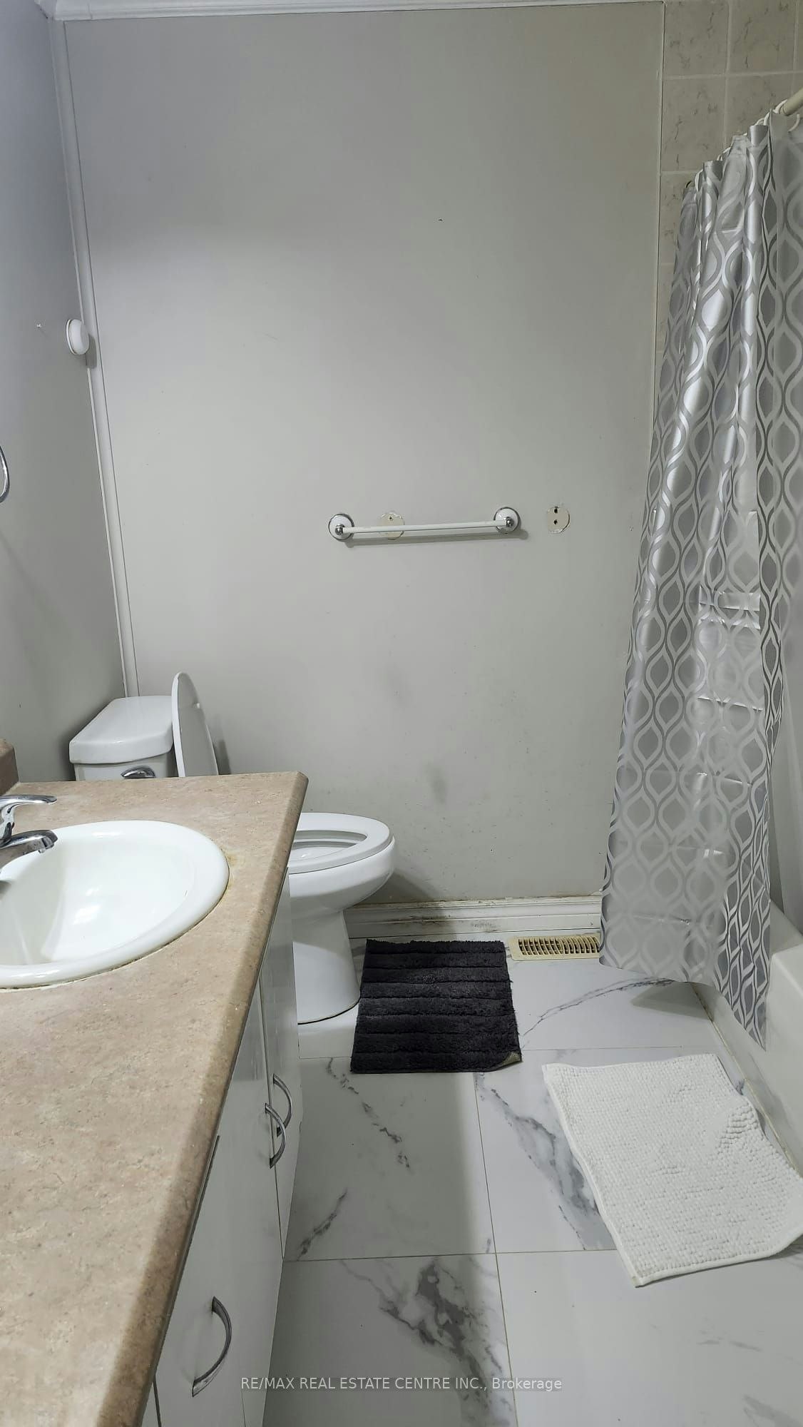 23 Avondale (Upper) Boulevard, Brampton, ON, L6T 1H1 - 5