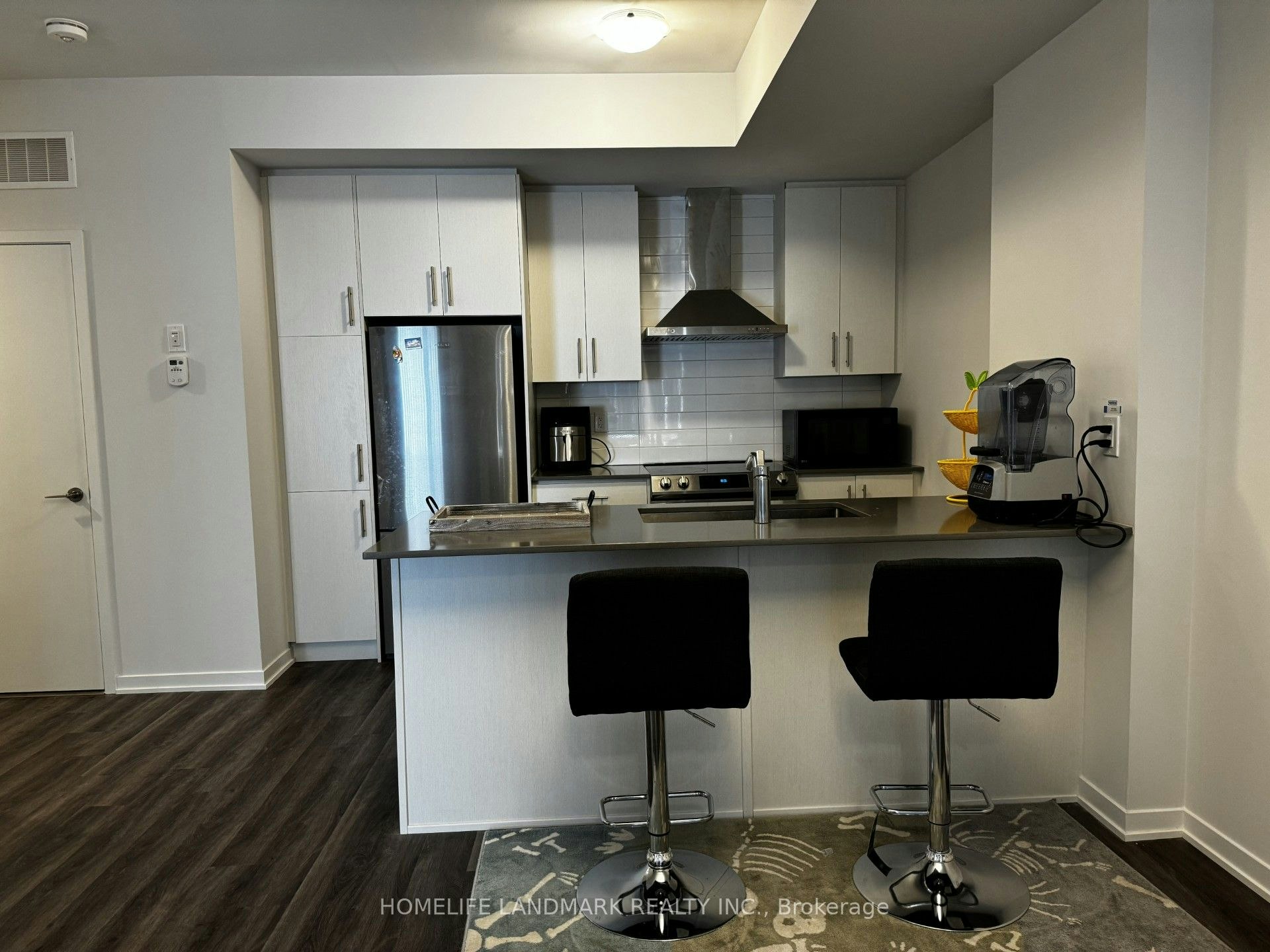 17-260 Twelfth Street, Toronto, ON, M8V 0J6 - 4