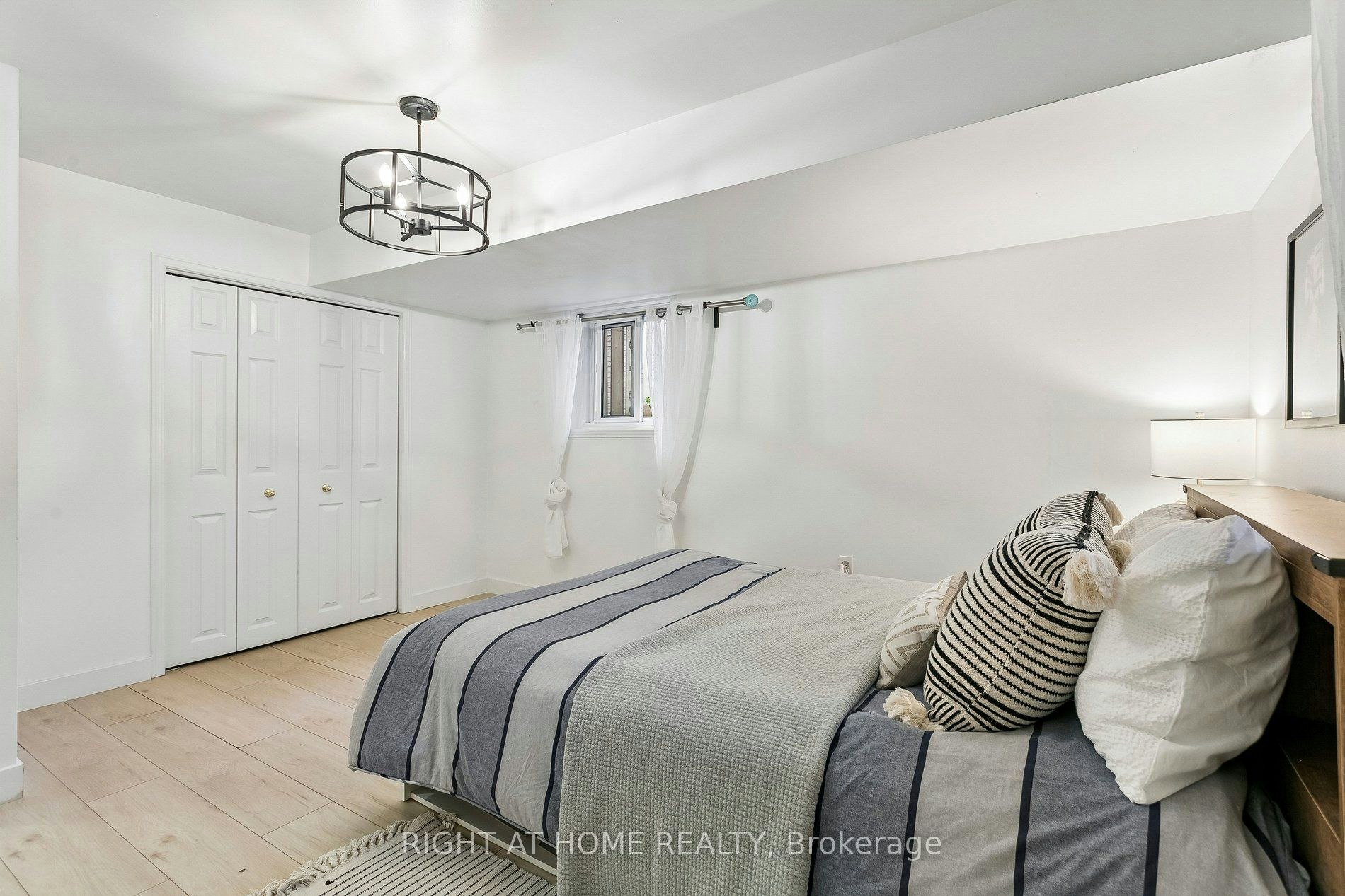 818 Miriam Crescent, Burlington, ON, L7S 2B9 - 29