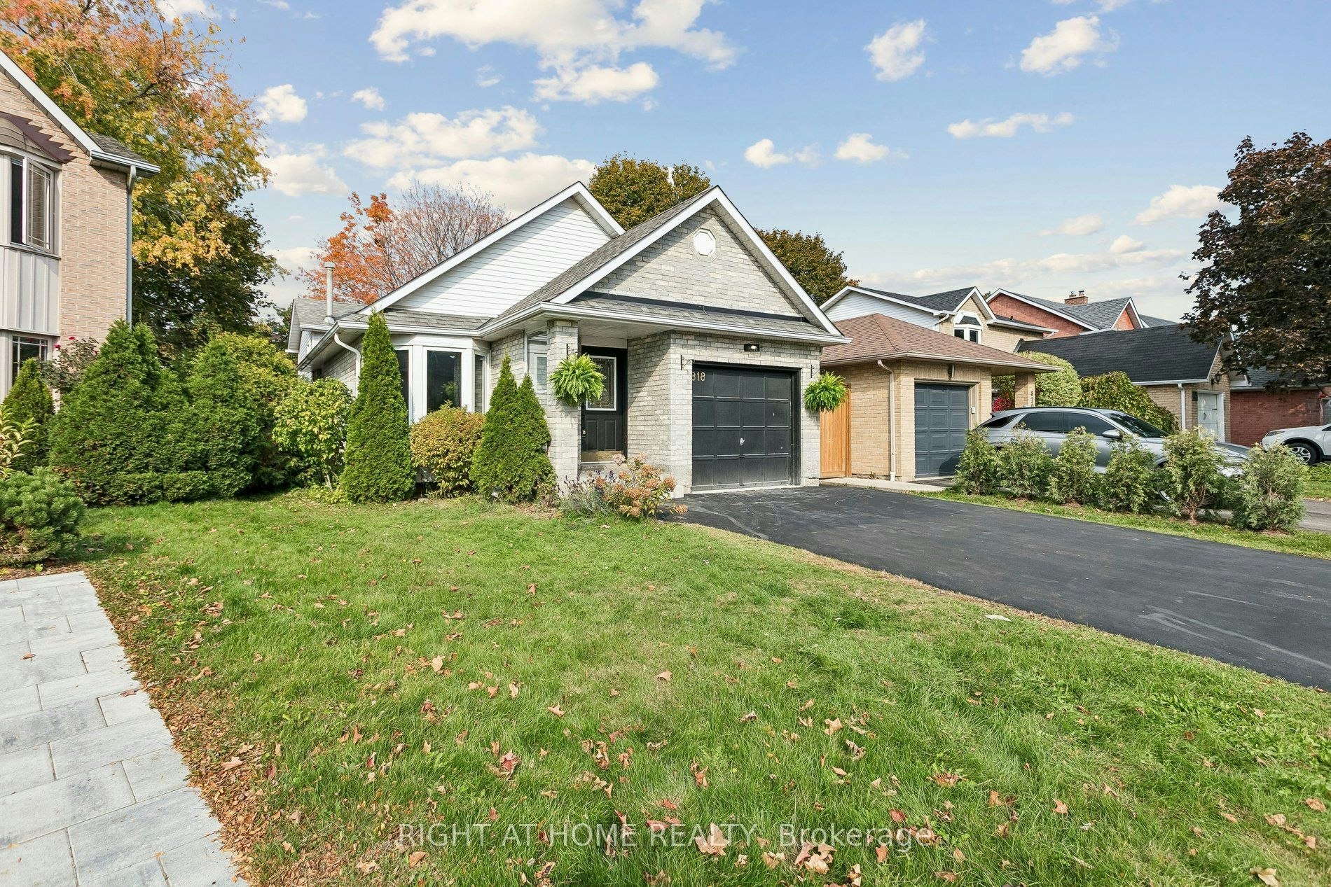 818 Miriam Crescent, Burlington, ON, L7S 2B9