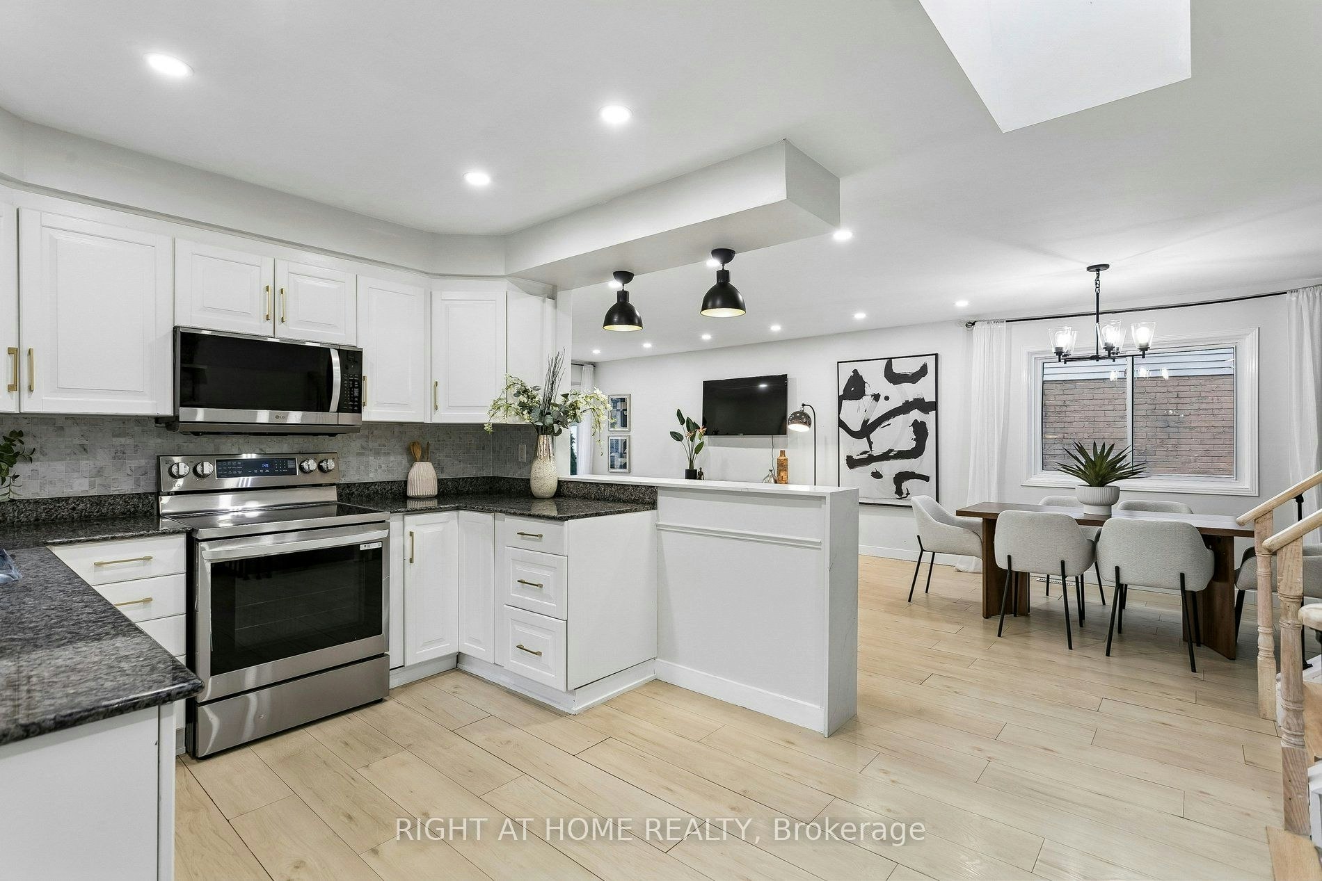 818 Miriam Crescent, Burlington, ON, L7S 2B9 - 15