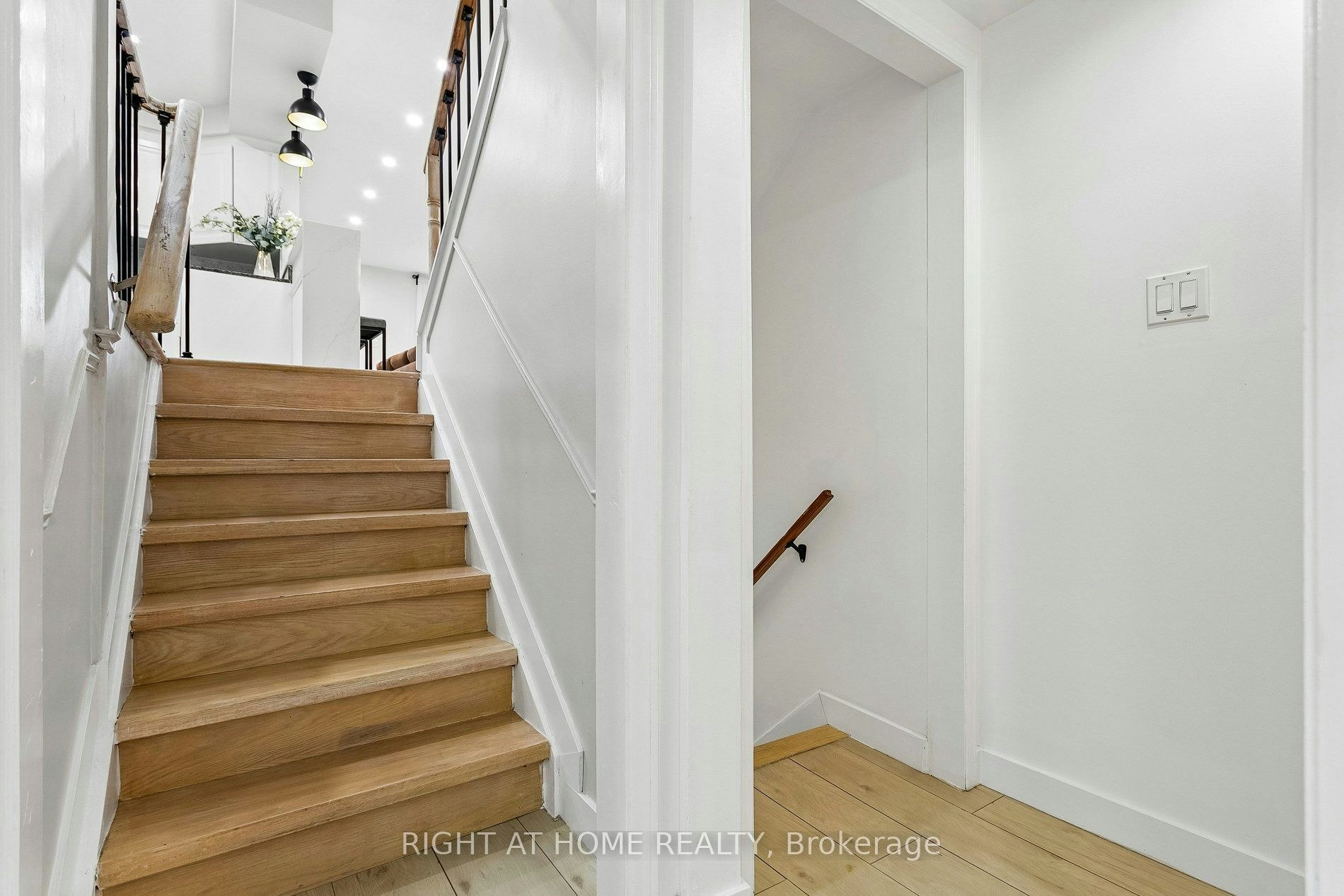 818 Miriam Crescent, Burlington, ON, L7S 2B9 - 25