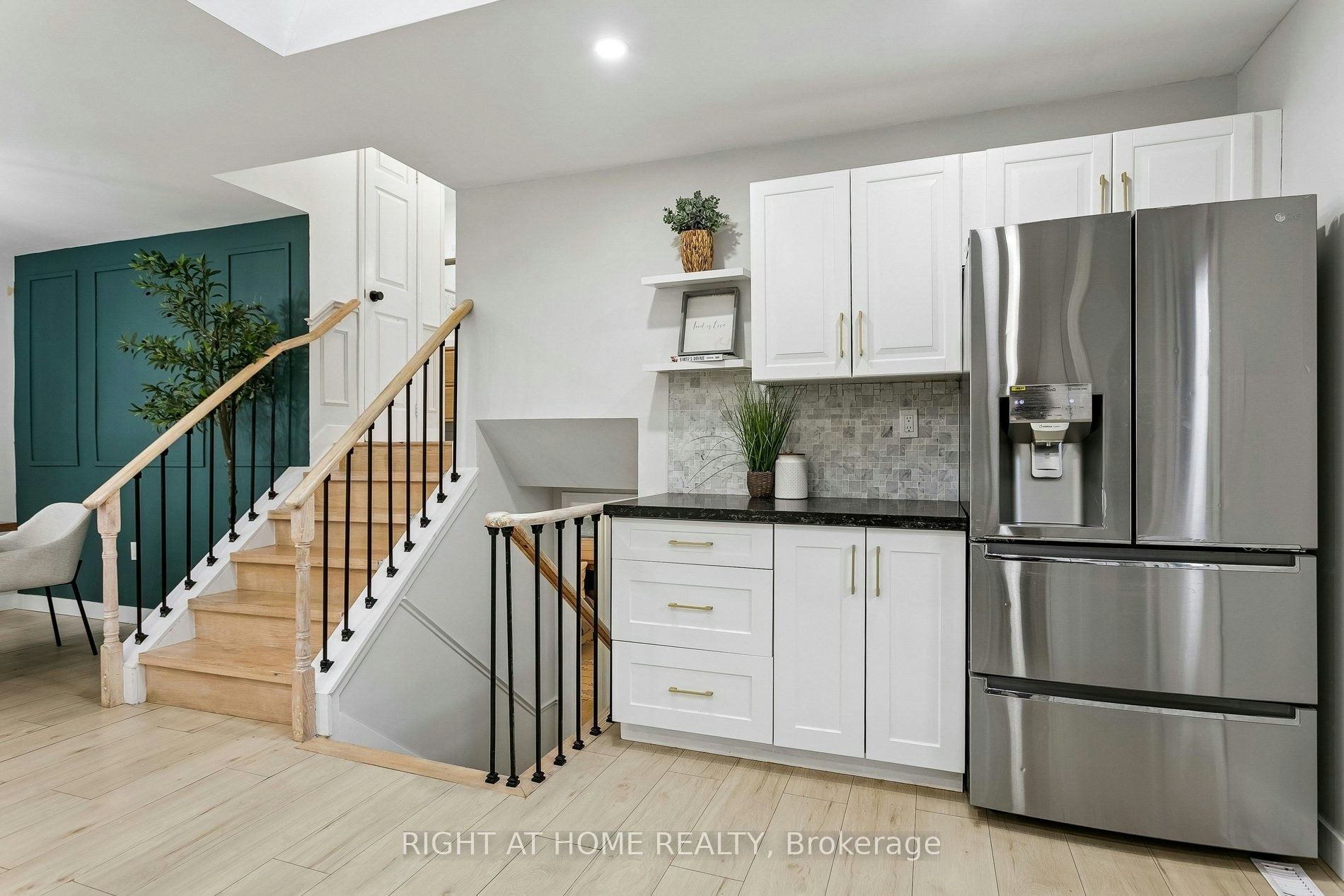 818 Miriam Crescent, Burlington, ON, L7S 2B9 - 16