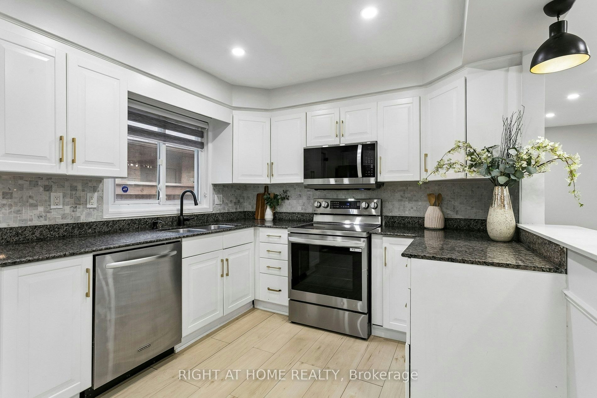 818 Miriam Crescent, Burlington, ON, L7S 2B9 - 14