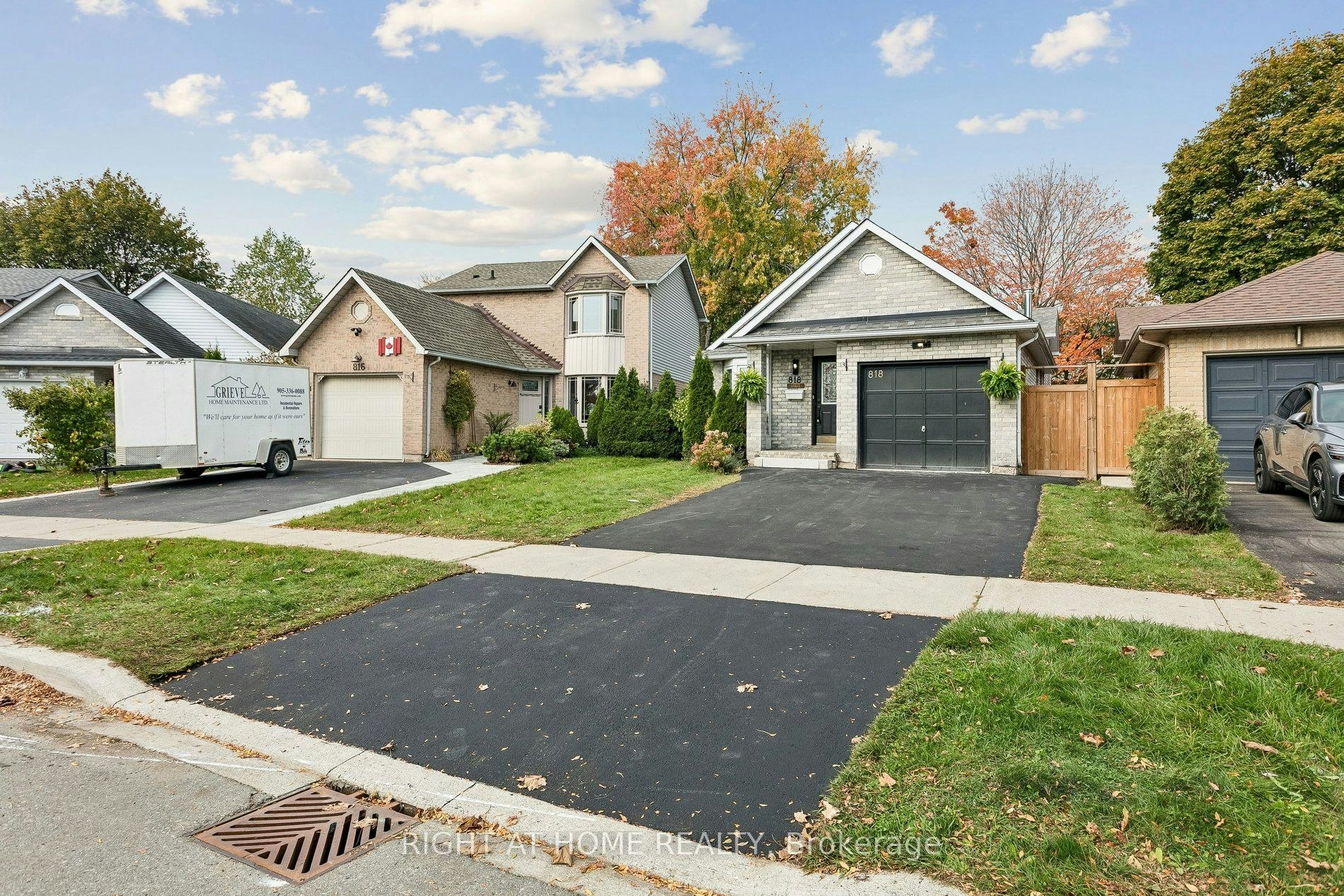 818 Miriam Crescent, Burlington, ON, L7S 2B9 - 2