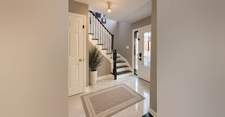 5034 Moulin Rouge Crescent, Mississauga, ON, L5V 1R6 - 4