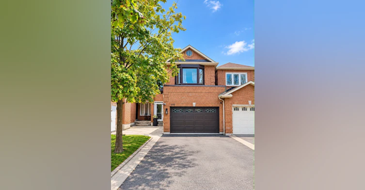 5034 Moulin Rouge Crescent, Mississauga, ON, L5V 1R6