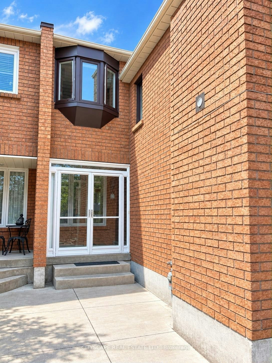 5034 Moulin Rouge Crescent, Mississauga, ON, L5V 1R6 - 2
