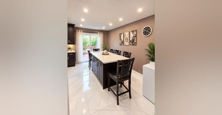 5034 Moulin Rouge Crescent, Mississauga, ON, L5V 1R6 - 10