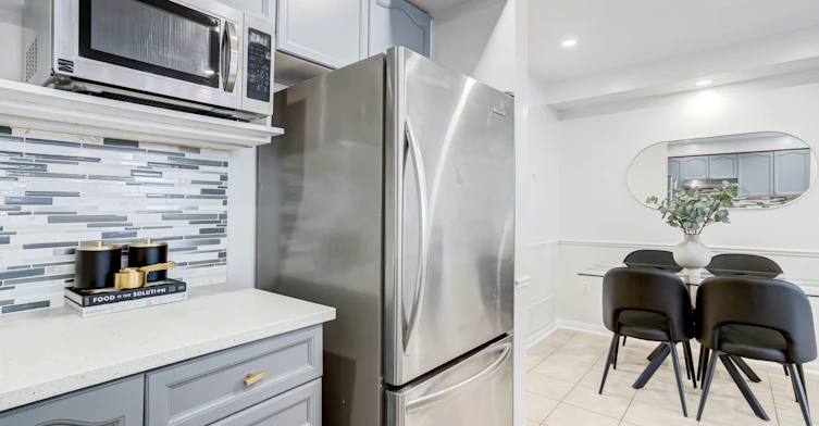 4398 Fairview Street, Burlington, ON, L7L 6S8 - 12