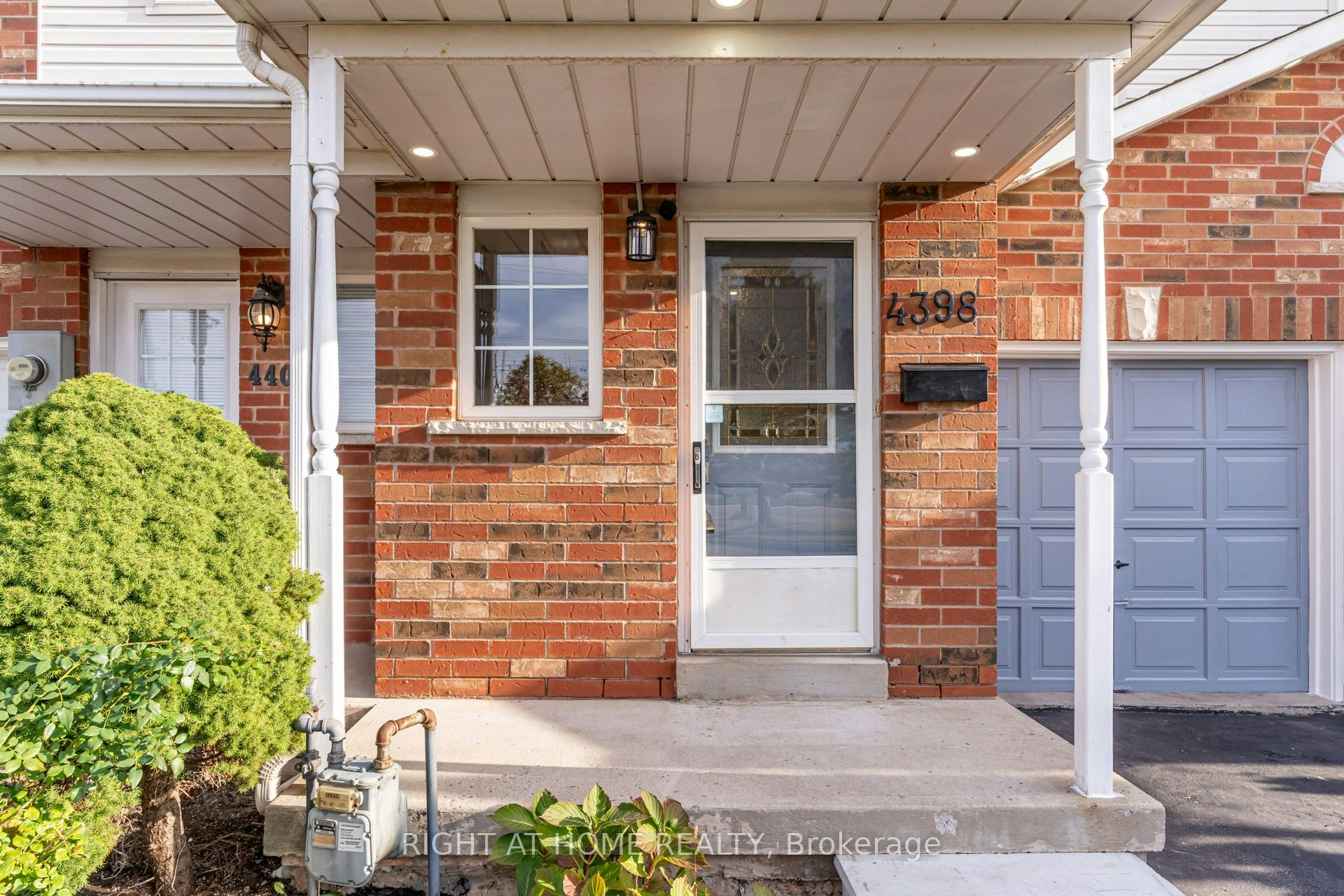 4398 Fairview Street, Burlington, ON, L7L 6S8 - 3
