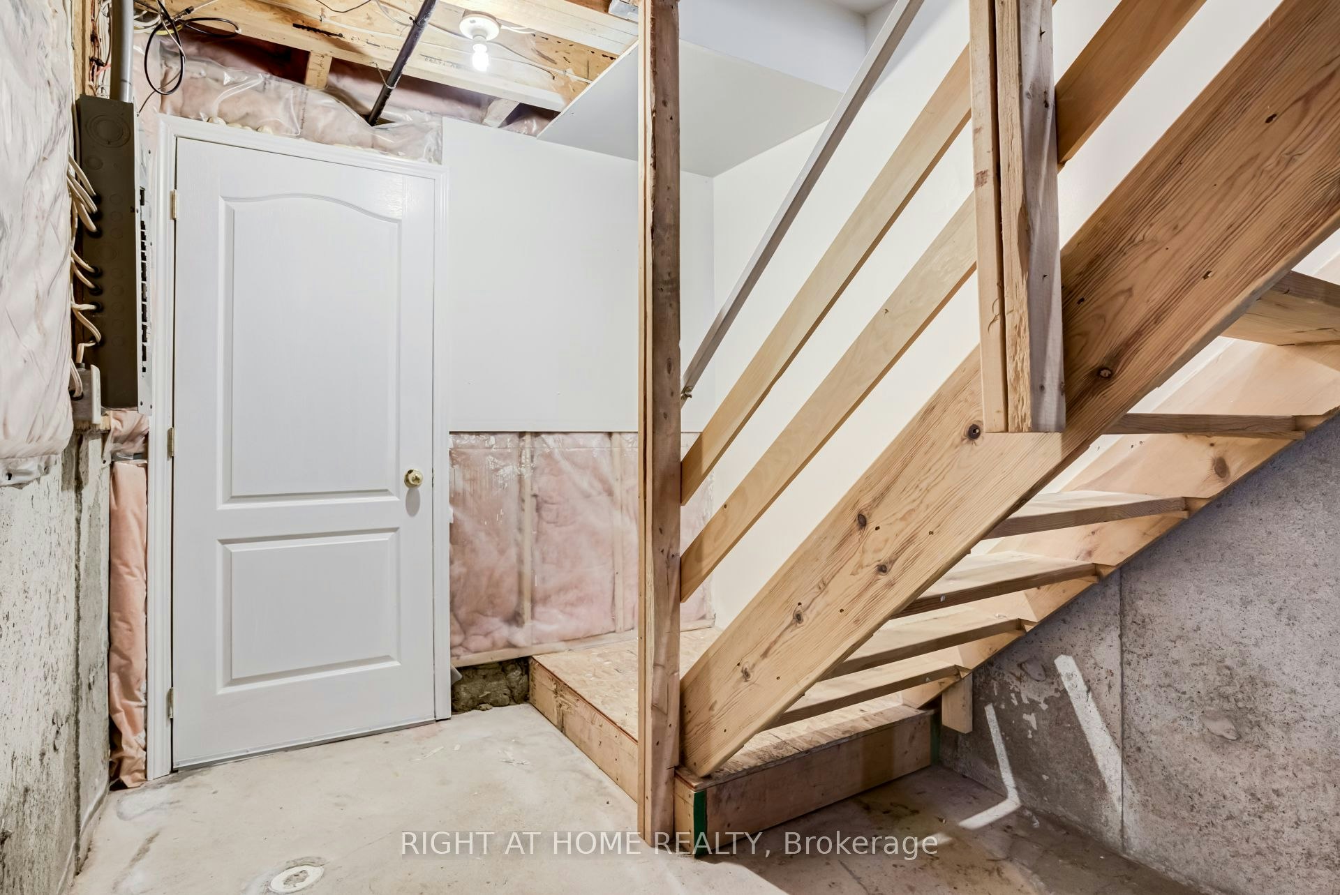 4398 Fairview Street, Burlington, ON, L7L 6S8 - 33