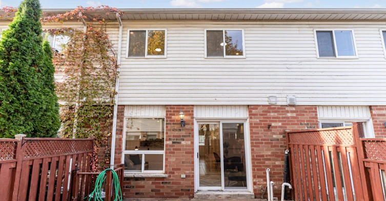 4398 Fairview Street, Burlington, ON, L7L 6S8 - 45