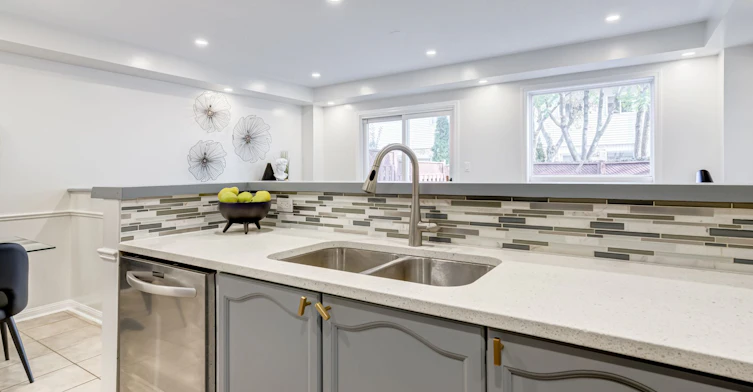4398 Fairview Street, Burlington, ON, L7L 6S8 - 13