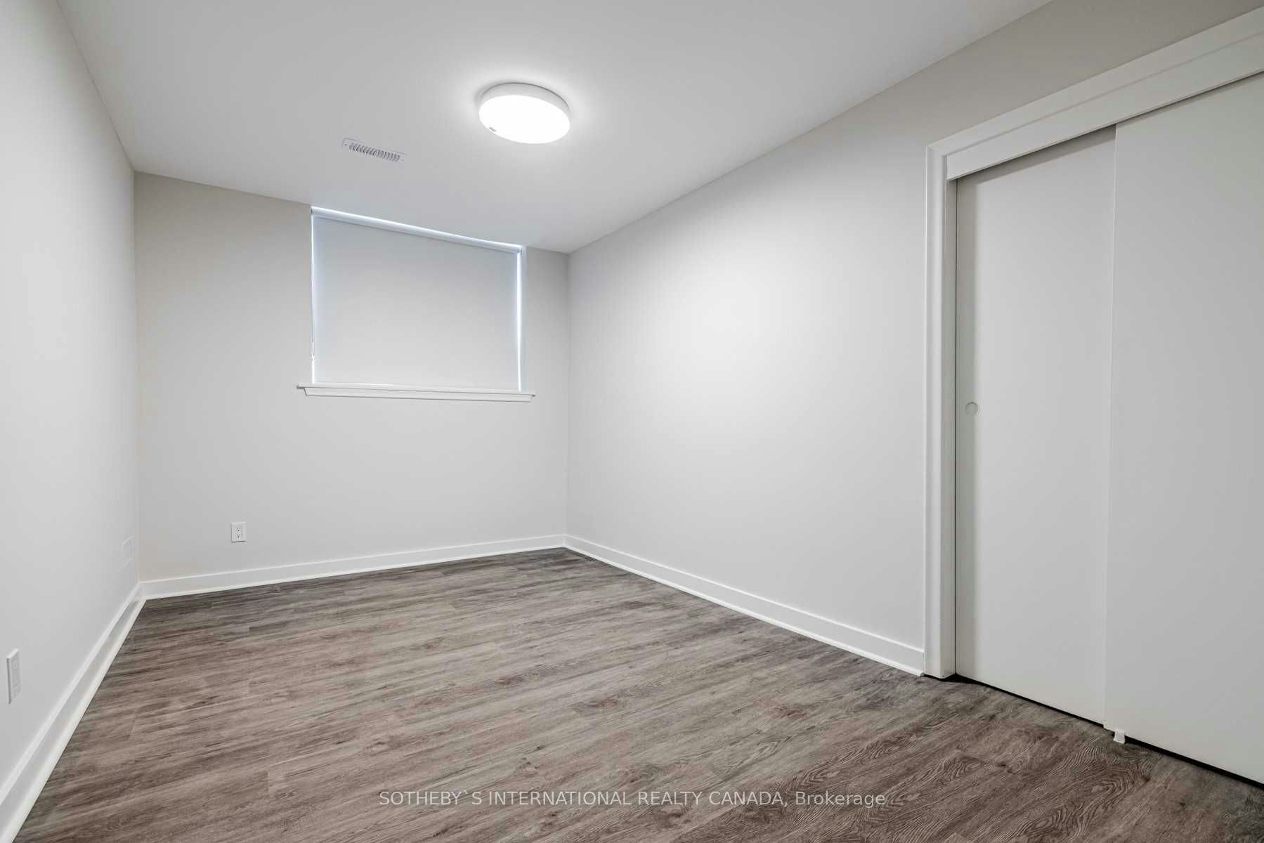 Lower-72 Winston Park Boulevard, Toronto, ON, M3K 1C3 - 12
