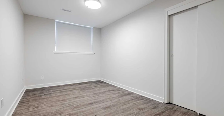 Lower-72 Winston Park Boulevard, Toronto, ON, M3K 1C3 - 12