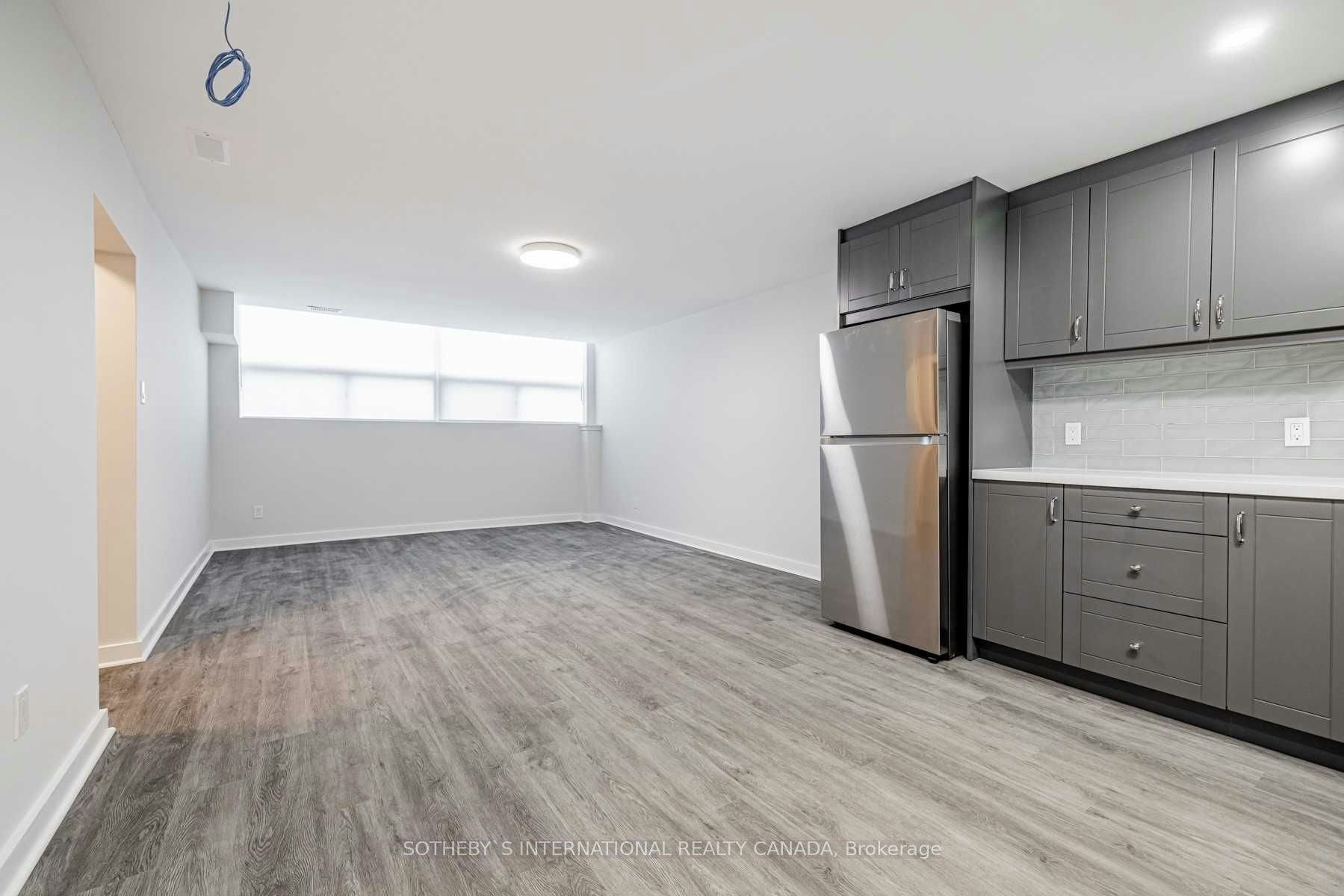 Lower-72 Winston Park Boulevard, Toronto, ON, M3K 1C3 - 3