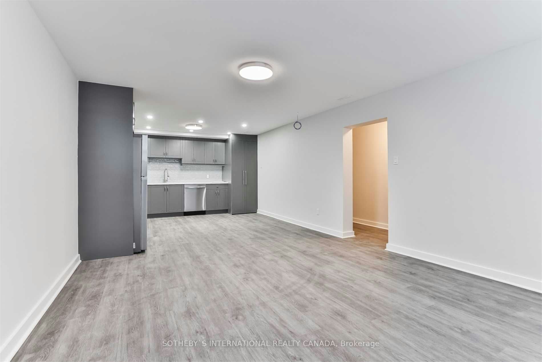 Lower-72 Winston Park Boulevard, Toronto, ON, M3K 1C3 - 10