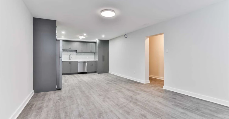 Lower-72 Winston Park Boulevard, Toronto, ON, M3K 1C3 - 10