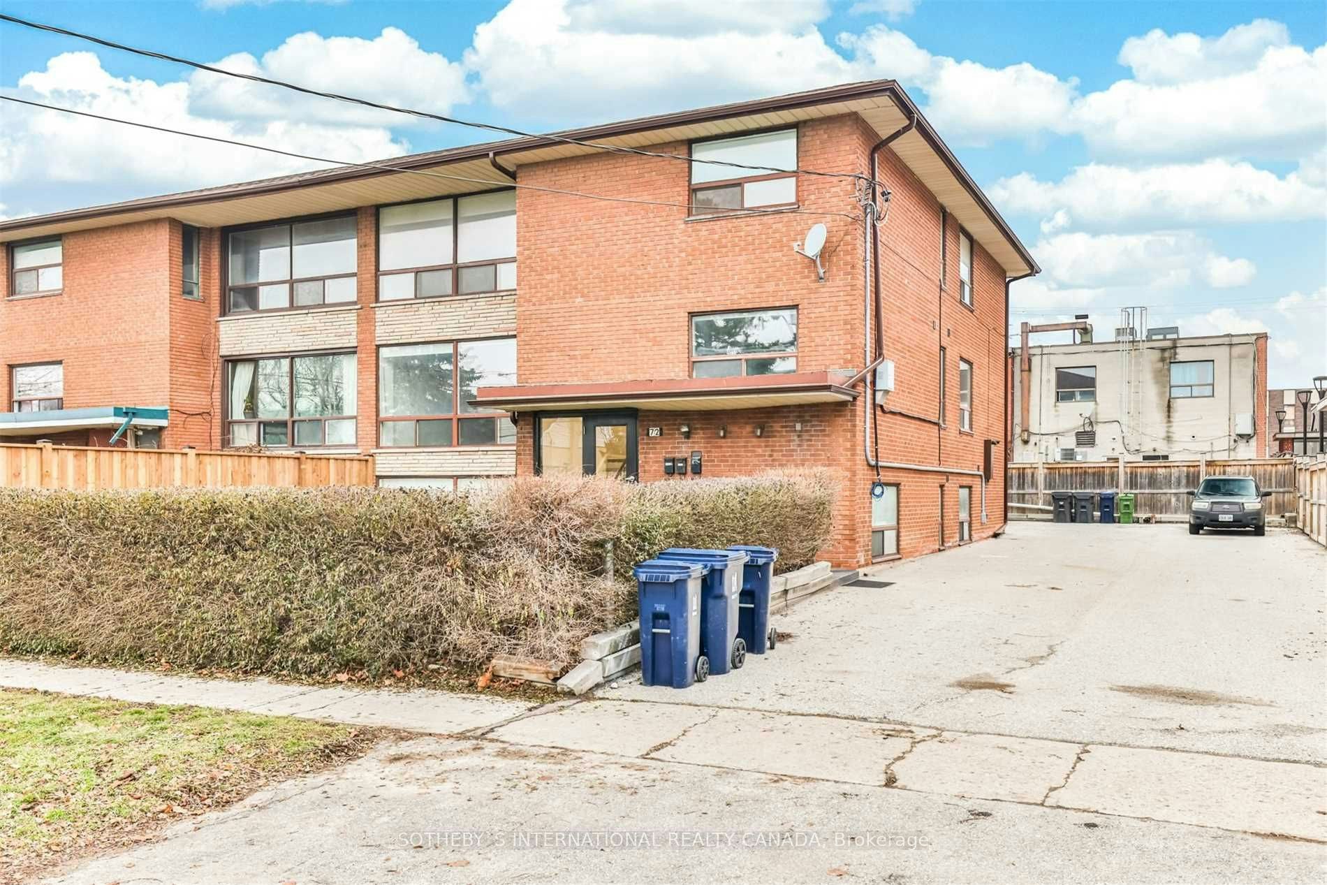Lower-72 Winston Park Boulevard, Toronto, ON, M3K 1C3 - 17