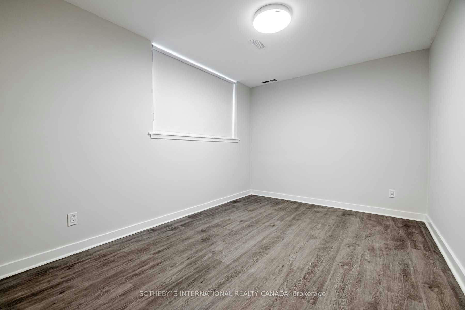 Lower-72 Winston Park Boulevard, Toronto, ON, M3K 1C3 - 11