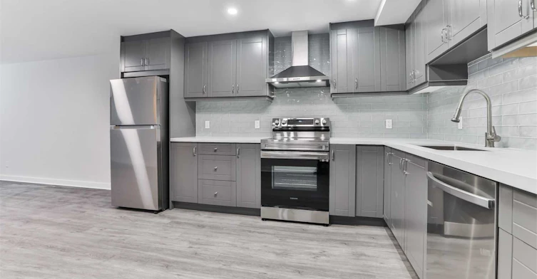 Lower-72 Winston Park Boulevard, Toronto, ON, M3K 1C3 - 8