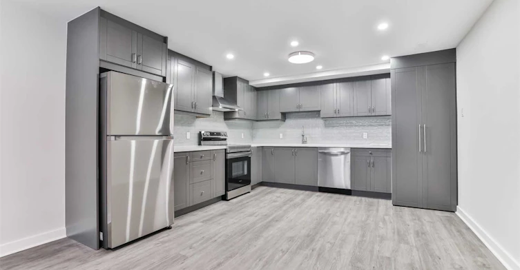 Lower-72 Winston Park Boulevard, Toronto, ON, M3K 1C3 - 6