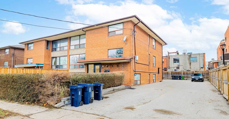 Lower-72 Winston Park Boulevard, Toronto, ON, M3K 1C3 - 5
