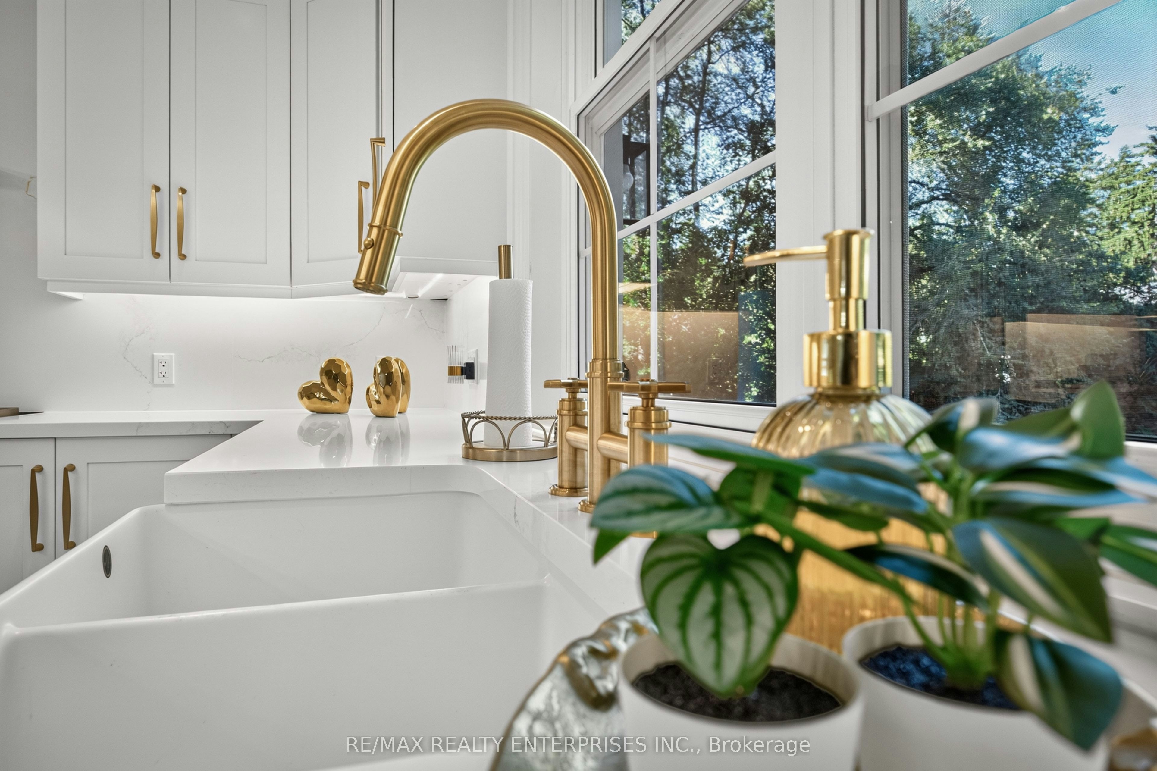 317 Gloucester Avenue, Oakville, ON, L6J 3W8 - 25