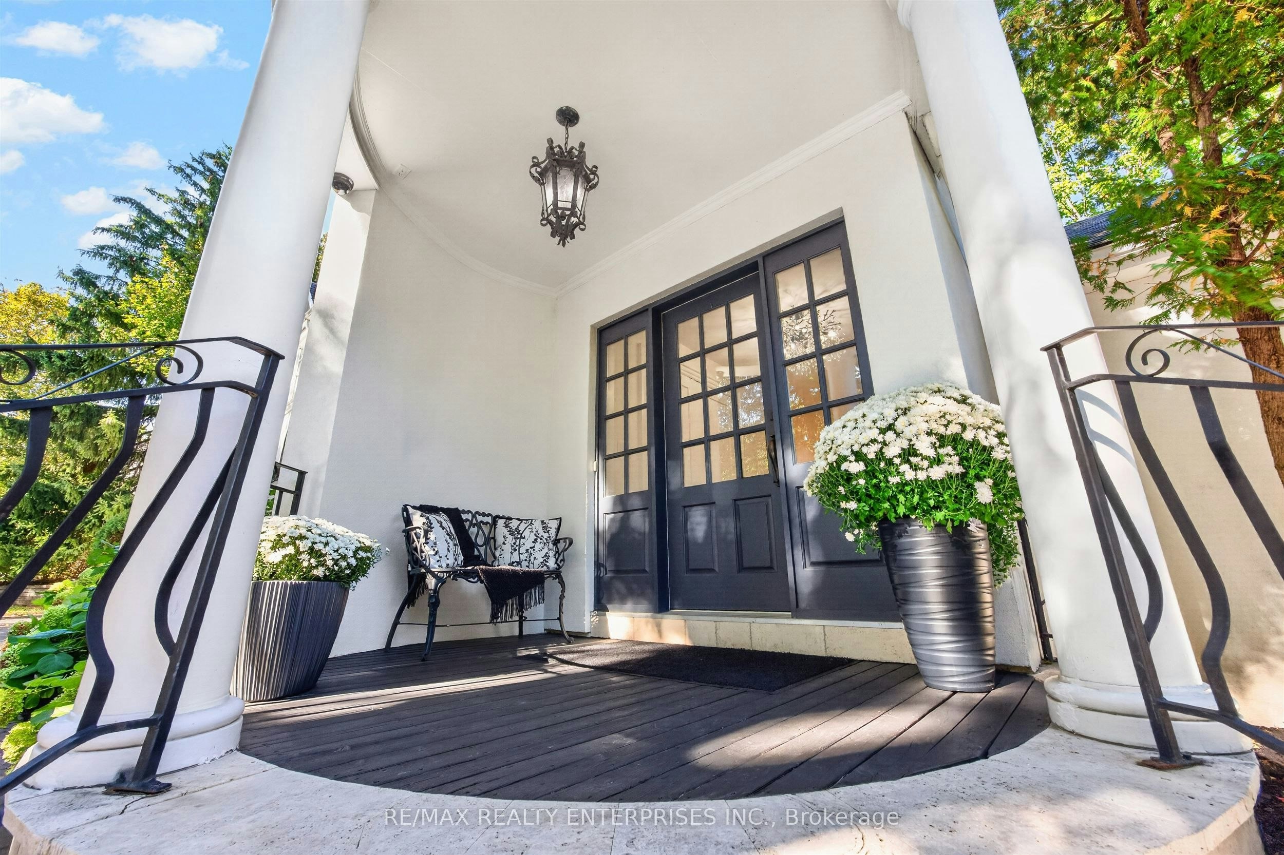 317 Gloucester Avenue, Oakville, ON, L6J 3W8 - 8