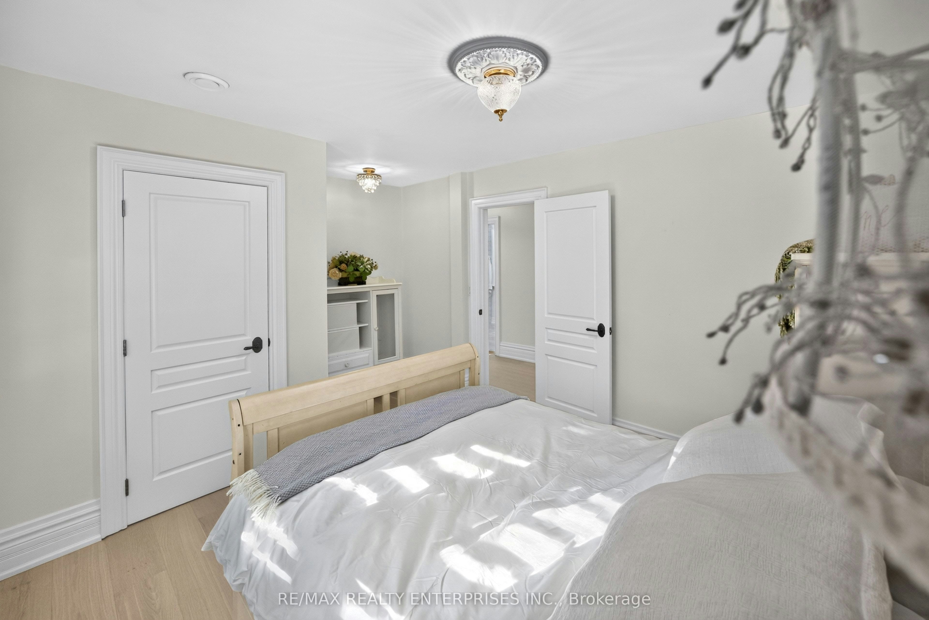 317 Gloucester Avenue, Oakville, ON, L6J 3W8 - 41