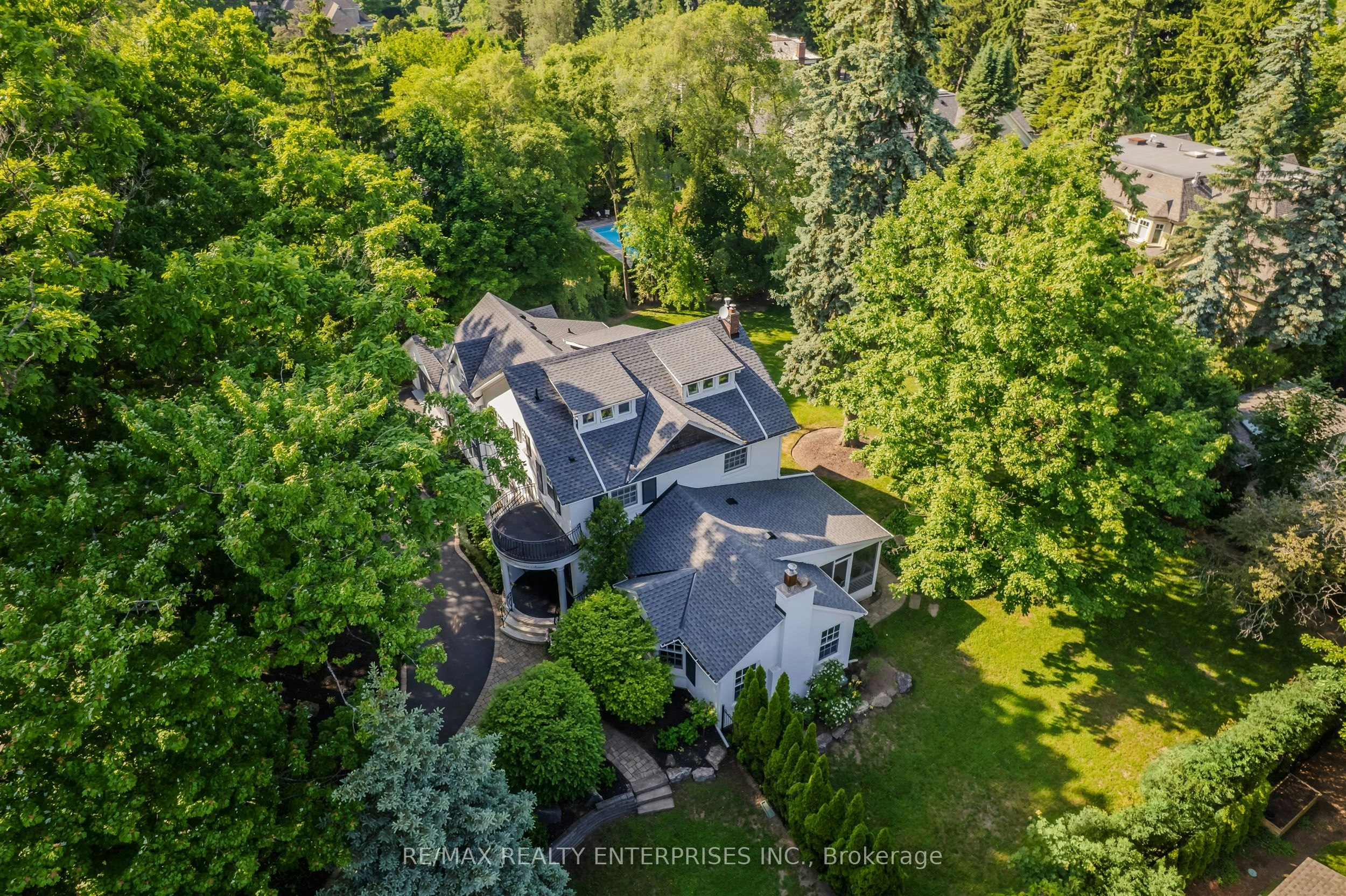 317 Gloucester Avenue, Oakville, ON, L6J 3W8 - 2