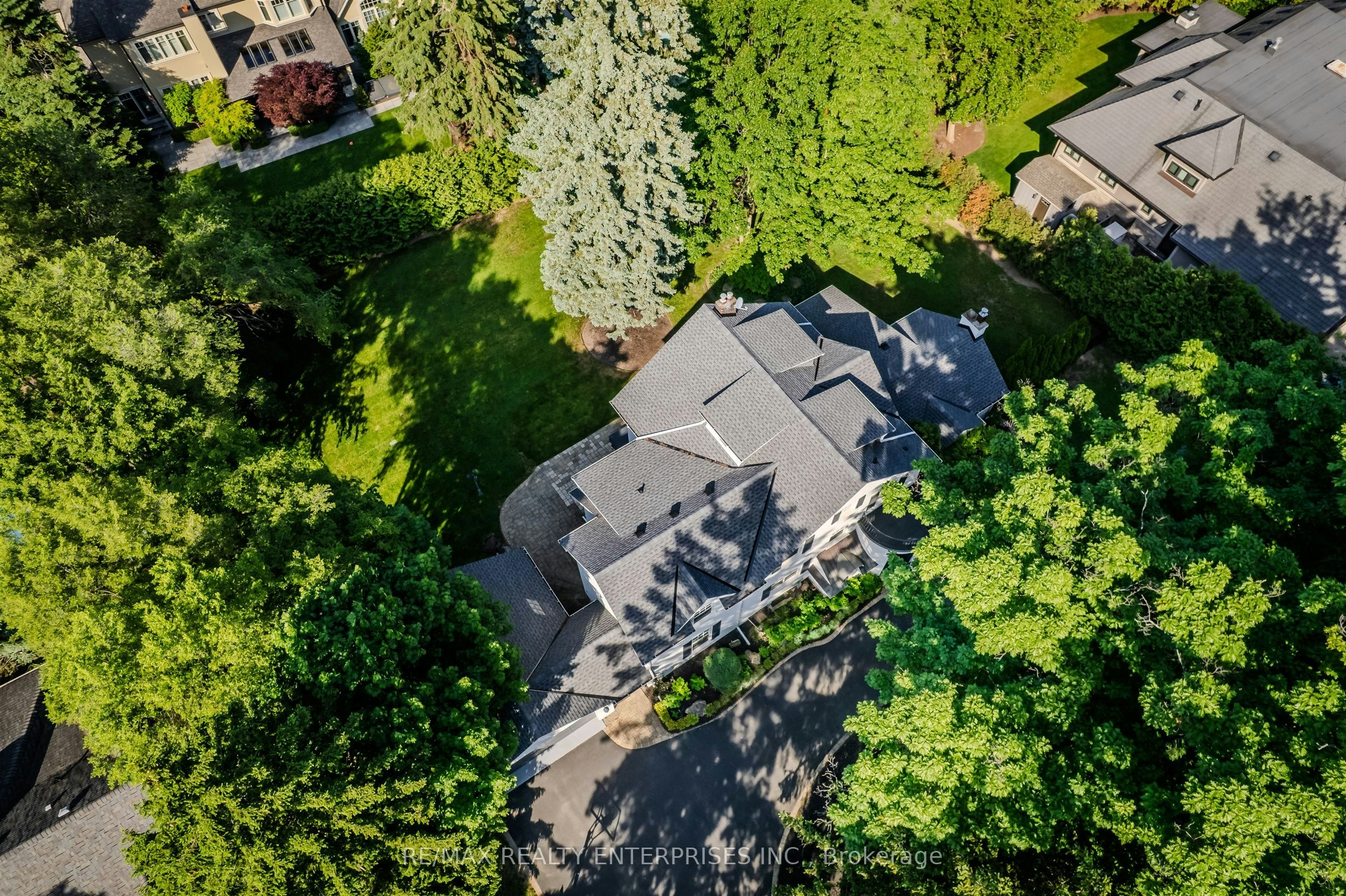 317 Gloucester Avenue, Oakville, ON, L6J 3W8 - 3