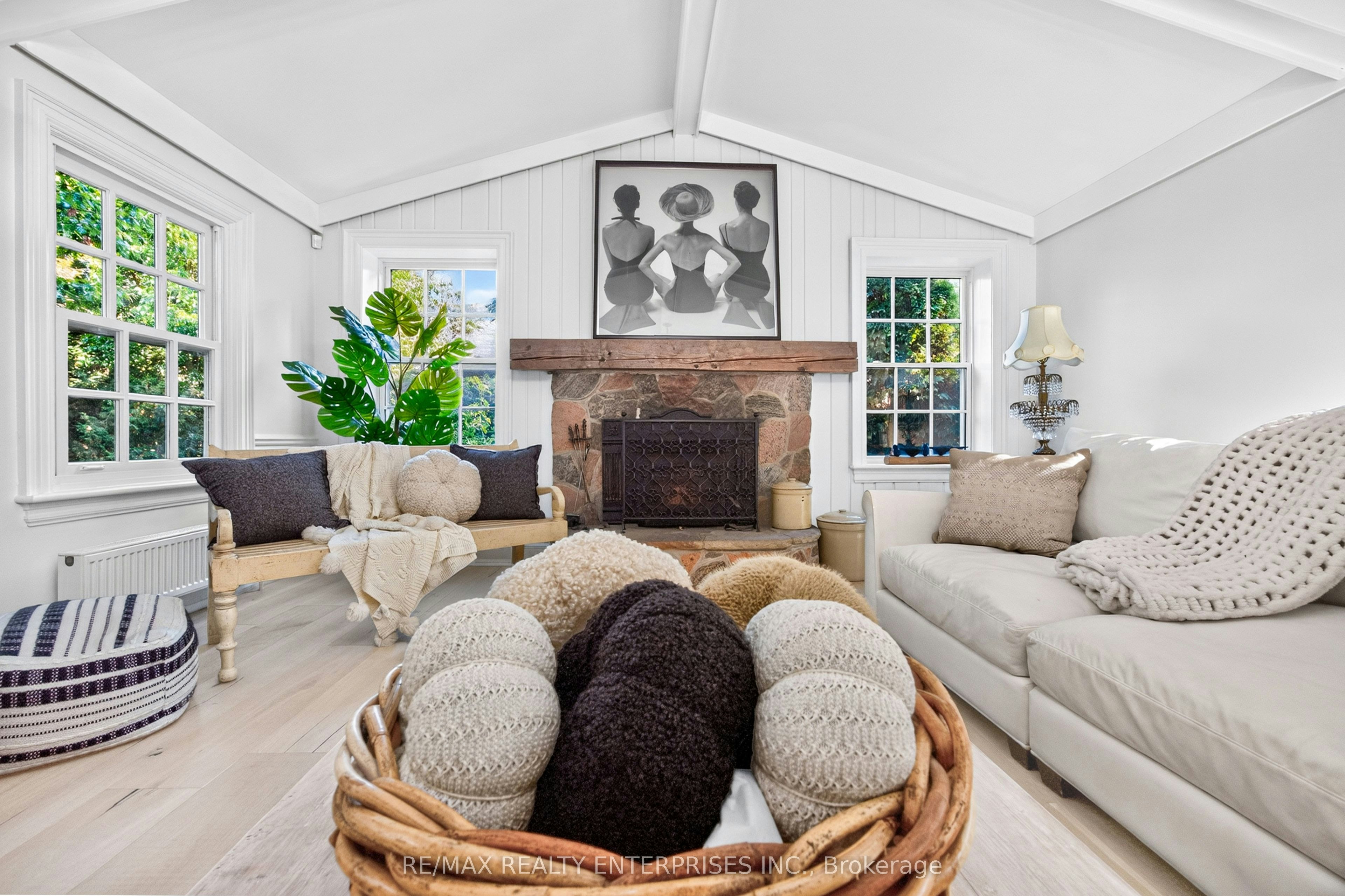 317 Gloucester Avenue, Oakville, ON, L6J 3W8 - 32