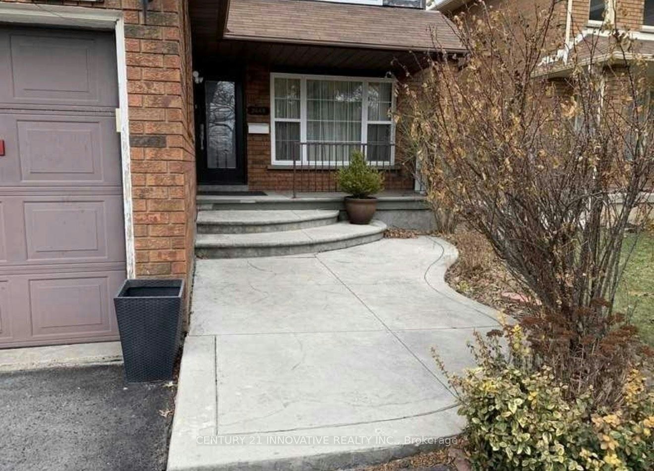 2649 Credit Valley Road, Mississauga, ON, L5M 4J7 - 2