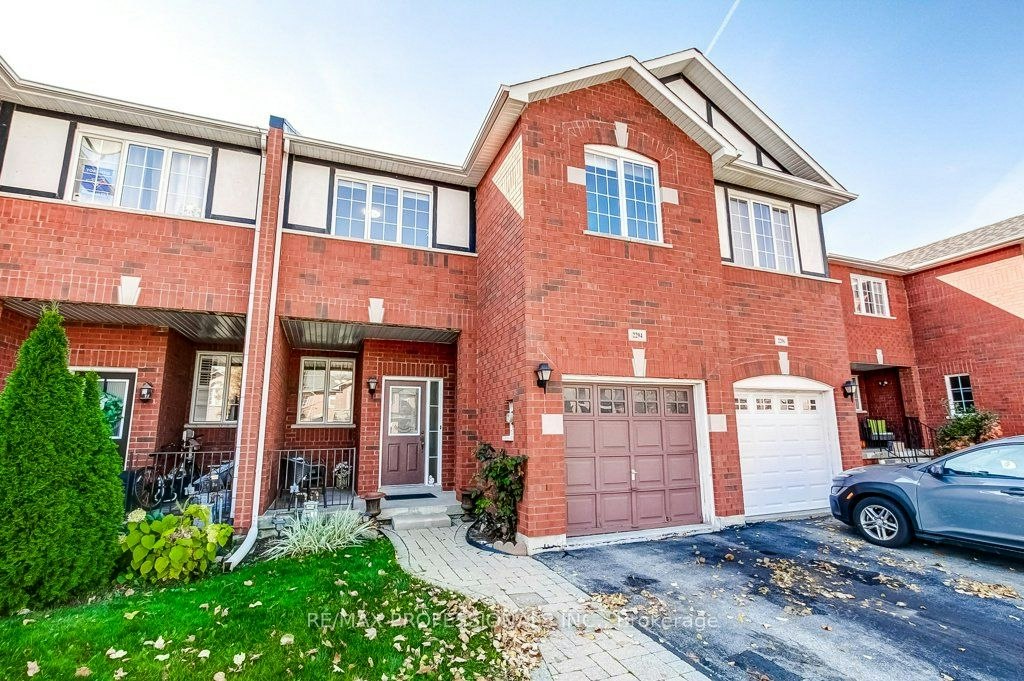 2294 Newcastle Crescent, Oakville, ON, L6M 4P5