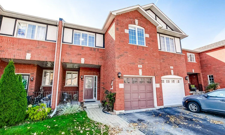 2294 Newcastle Crescent
